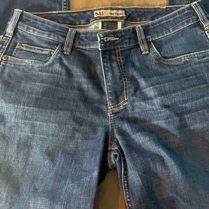 511 tactical women's size 10 boot cut jeans
